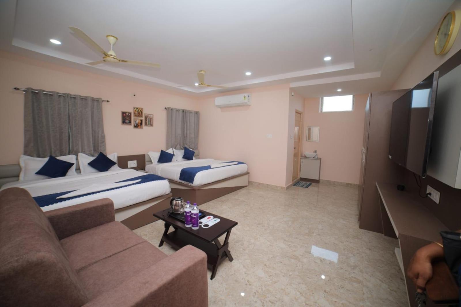 Hotel Sri Ganesh Grand Tirupati Exterior foto