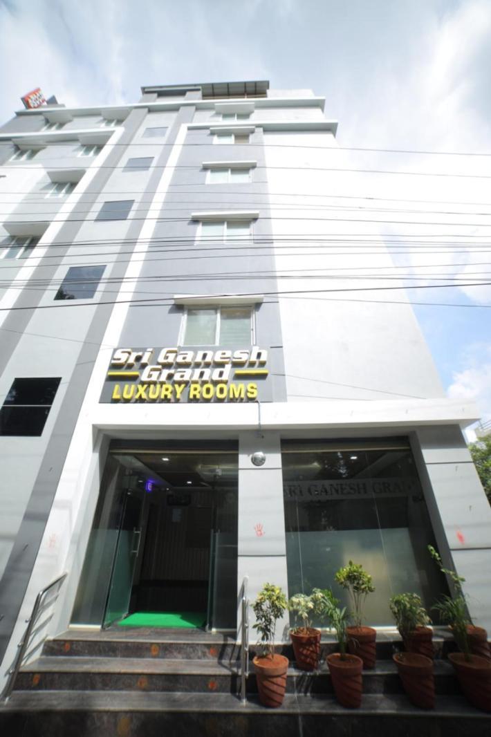 Hotel Sri Ganesh Grand Tirupati Exterior foto
