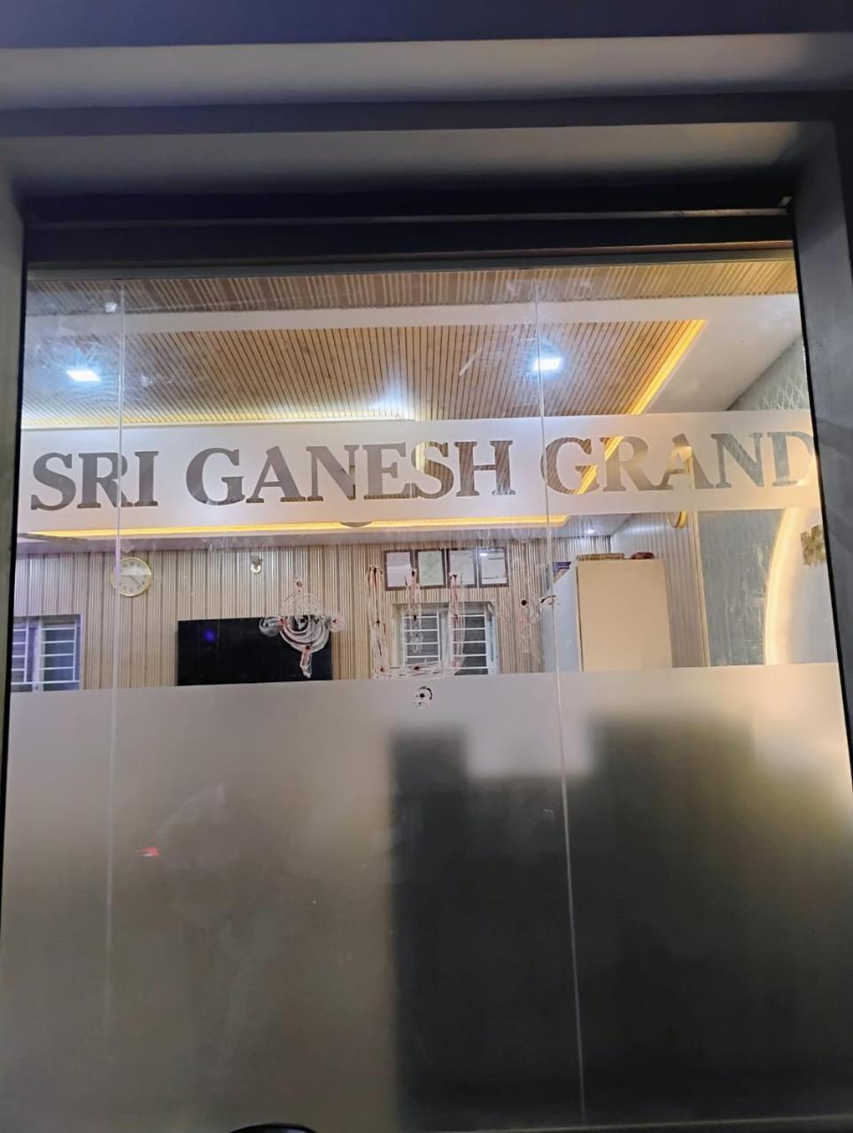 Hotel Sri Ganesh Grand Tirupati Exterior foto