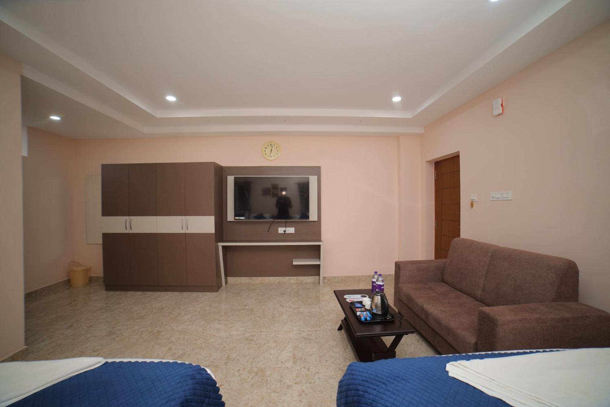 Hotel Sri Ganesh Grand Tirupati Exterior foto